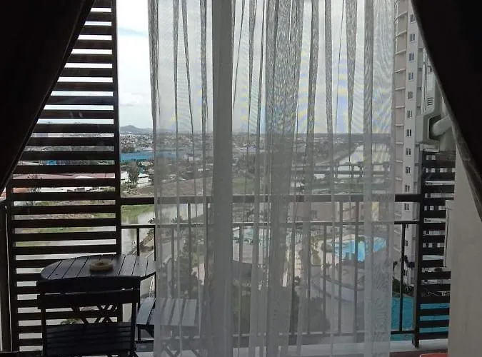 Aparthotel Staycation At Circulo Verde *